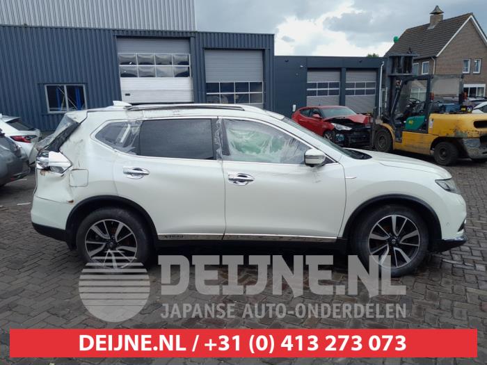 Nissan X-Trail Türscheibe 4-türig rechts vorne O695373