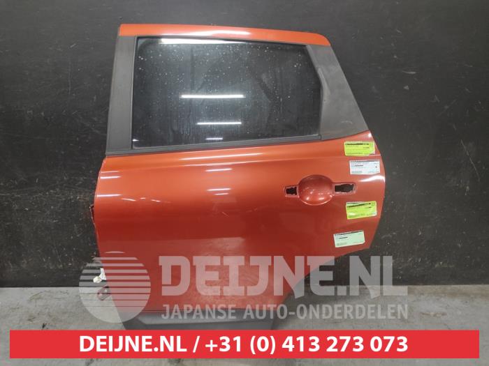 Nissan Qashqai Tür 4-türig links hinten O695471