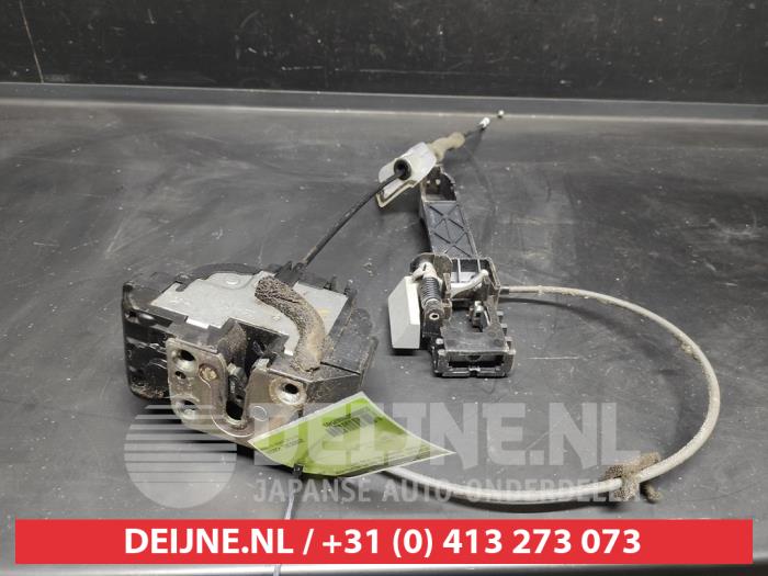 Nissan Qashqai Türschlossmechanik 4-türig rechts vorne O695491