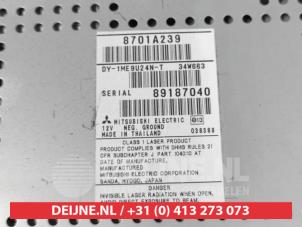 Mitsubishi Colt Radio O695535 photo 2