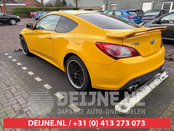 Hyundai Genesis Stoßstange hinten O695632