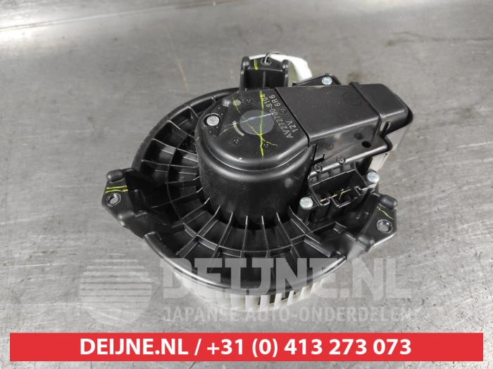 Toyota Verso Heating and ventilation fan motor O695584