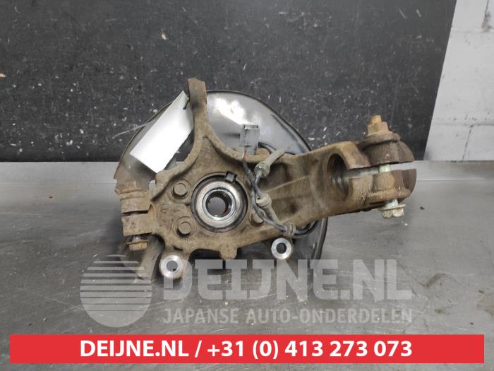 Nissan X-Trail Fusee links-voor O695647