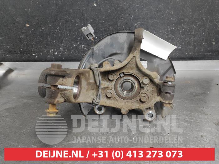 Nissan X-Trail Fusee rechts-voor O695648