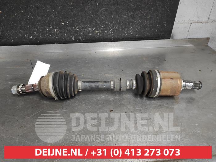 Nissan X-Trail Aandrijfas links-voor O695649