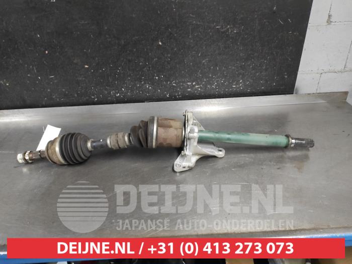 Gebruikte Steekas rechts-voor Nissan X-Trail (T32) 1.6 Energy dCi Prijs € 100,00 Margeregeling aangeboden door V.Deijne Jap.Auto-onderdelen BV