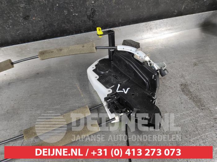 Nissan X-Trail Deurslot Mechaniek 4Deurs links-voor O695664