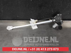 Mazda 3 Ruitmechaniek 2Deurs rechts-achter O695703 foto 2