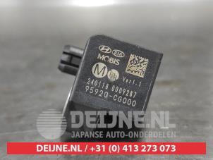 Kia Niro Airbag sensor O695747 photo 2