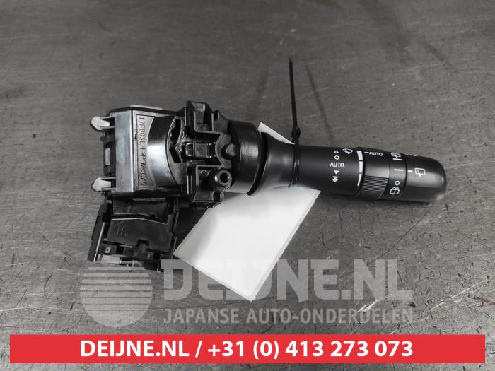 Toyota Auris Scheibenwischer Schalter O695949