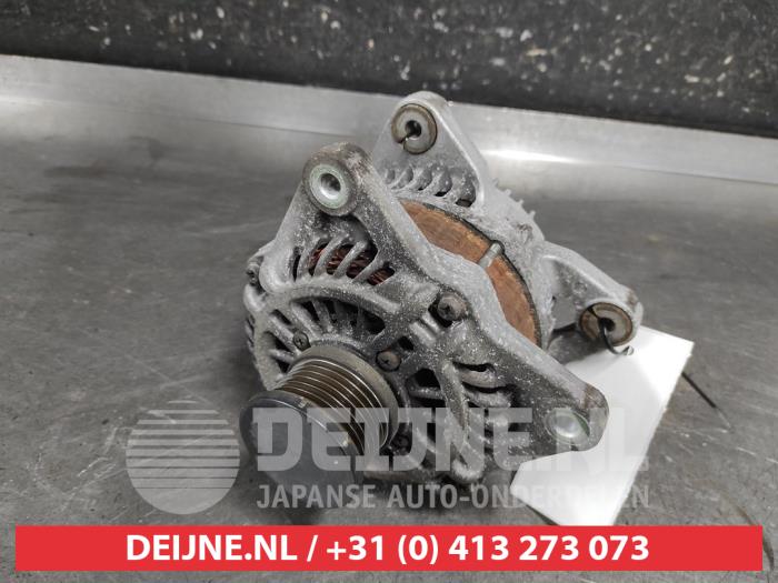 Gebruikte Dynamo Nissan Qashqai (J10) 2.0 16V 4x4 Prijs op aanvraag aangeboden door V.Deijne Jap.Auto-onderdelen BV