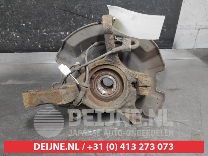 Suzuki Swift Fusee rechts-voor O696033