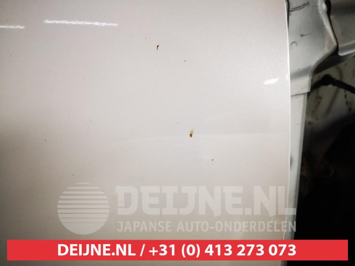 Mazda 3 Tür 4-türig rechts vorne O696100