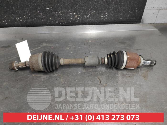 Mitsubishi Colt Antriebswelle links vorne O696136