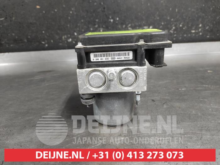 Gebruikte ABS Pomp Mitsubishi Colt (Z2/Z3) 1.3 16V Prijs € 100,00 Margeregeling aangeboden door V.Deijne Jap.Auto-onderdelen BV