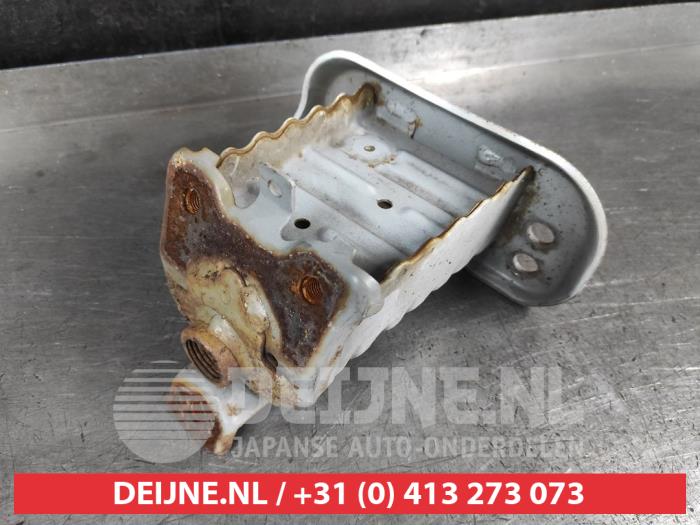 Toyota Yaris Bumpersteun rechts-voor O696184