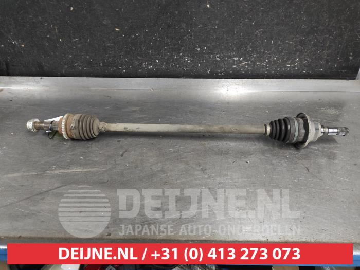 Gebruikte Aandrijfas rechts-achter Mazda CX-5 I (KE,GH) 2.0 SkyActiv-G 160 16V 4WD Prijs € 75,00 Margeregeling aangeboden door V.Deijne Jap.Auto-onderdelen BV