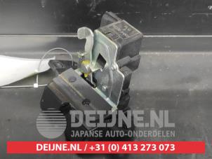 Hyundai IX20 Slotmechaniek Achterklep O696399 foto 2