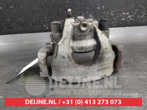 Toyota Yaris Bremszange rechts vorne O696439 foto 3