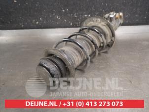 Toyota Yaris Stoßdämpferstrebe rechts vorne O696448 foto 2