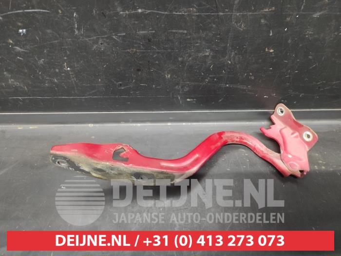 Suzuki Swift Motorkap Scharnier O696449