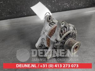 Dynamo van een Nissan Qashqai (J10) 2.0 16V 4x4 2008