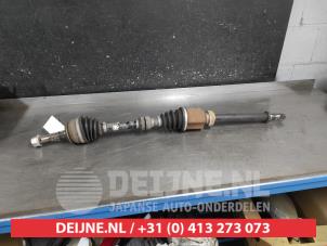 Gebruikte Cardanas rechts-voor (VWA) Nissan Qashqai (J11) 1.2 DIG-T 16V Prijs € 75,00 Margeregeling aangeboden door V.Deijne Jap.Auto-onderdelen BV