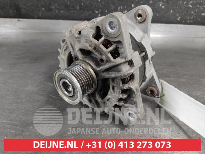 Gebruikte Dynamo Nissan Qashqai (J11) 1.2 DIG-T 16V Prijs € 45,00 Margeregeling aangeboden door V.Deijne Jap.Auto-onderdelen BV