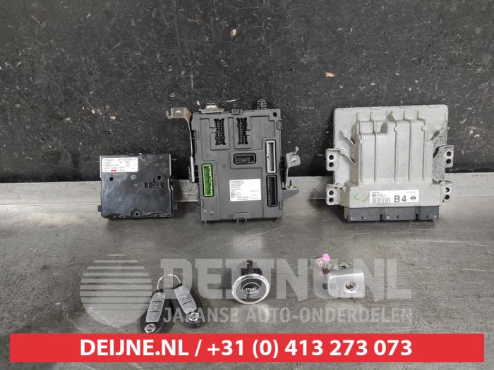 Nissan Qashqai Steuergerät Motormanagement O696578