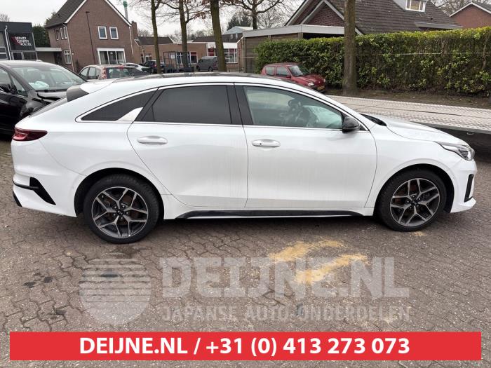 Kia Pro Ceed Extra Ruit 4Deurs rechts-achter O696666