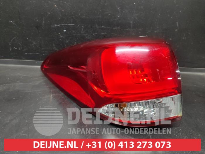 Kia Carens Achterlicht links O696690