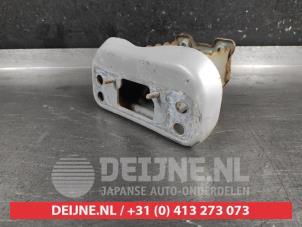 Toyota Verso-S Bumpersteun links-voor O696748 foto 2