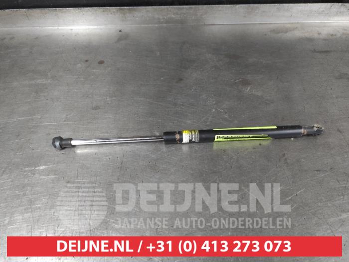 Toyota Verso-S Gasdemper rechts-achter O696751