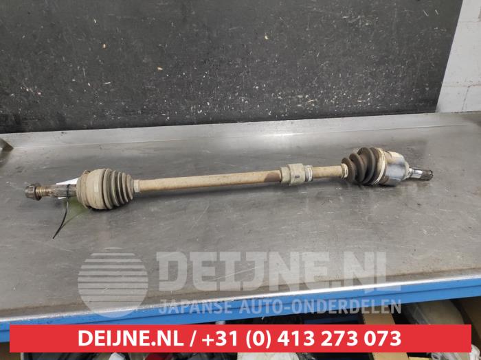 Toyota Verso-S Antriebswelle rechts vorne O696755