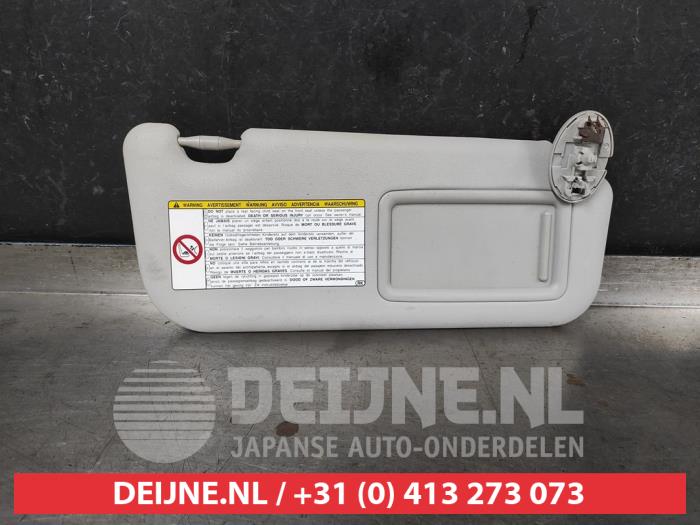 Toyota Verso-S Sun visor O696761