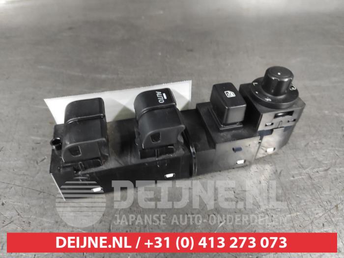 Mazda 3 Multi-functional window switch O697096
