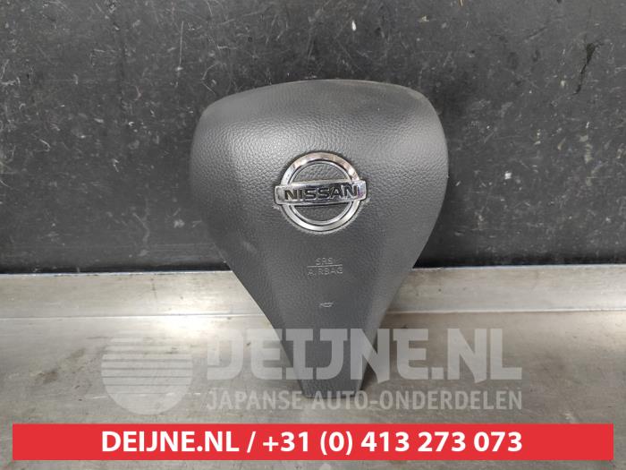 Nissan Qashqai Left airbag (steering wheel) O697132