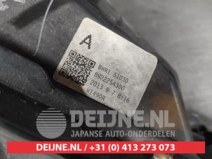Mazda 3 Koplamp rechts O697153 foto 3