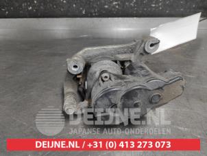 Mitsubishi Outlander Rear brake calliper, right O697344 photo 2