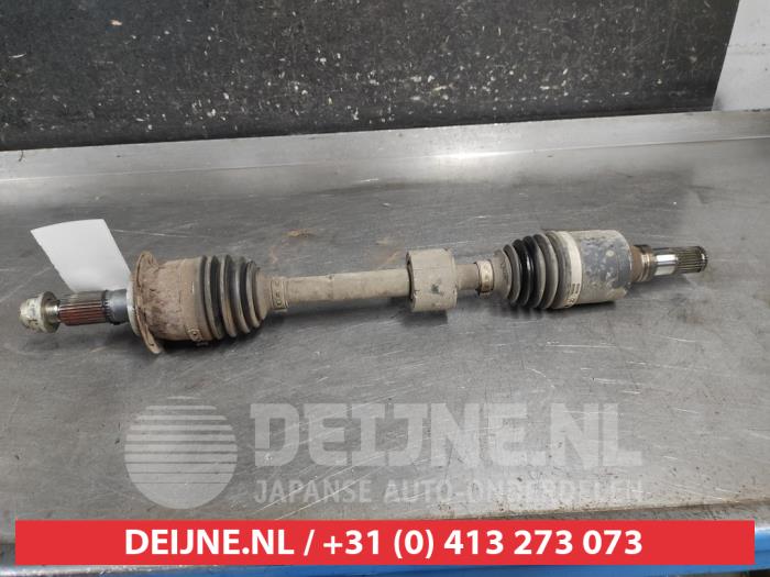 Suzuki SX-4 Aandrijfas links-voor O697453