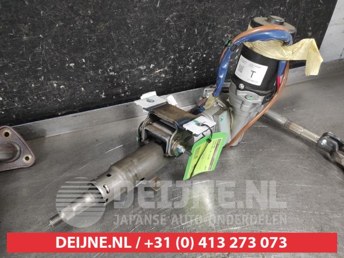 Toyota Yaris Steering column O697501