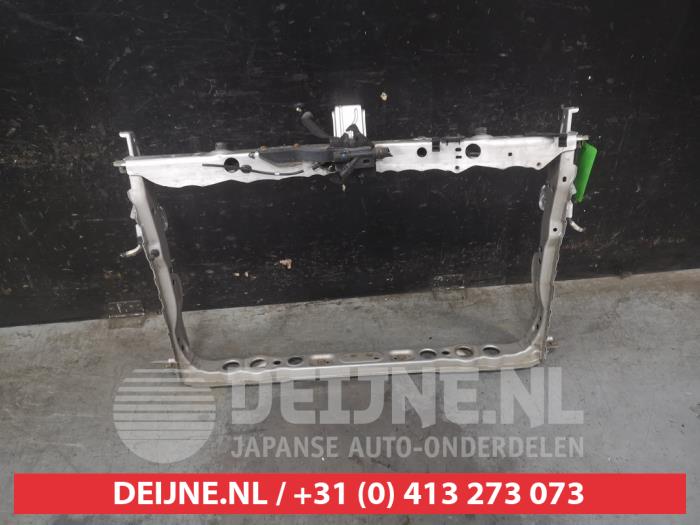 Toyota Verso Vorderwand O697560