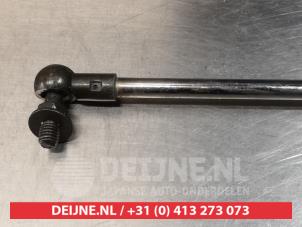 Subaru Impreza Gasdemper links-achter O293861 foto 2