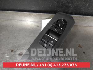 Gebruikte Combischakelaar ramen Mazda MX-30 e-SkyActiv R-EV 170 Prijs € 75,00 Margeregeling aangeboden door V.Deijne Jap.Auto-onderdelen BV