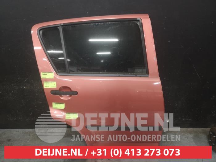 Daihatsu Sirion Rear door 4-door, right O697628