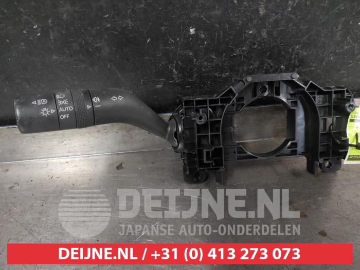 Mazda MX-30 Licht Schakelaar O698050