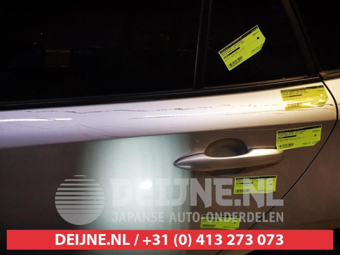 Toyota Corolla Tür 4-türig links hinten O698187