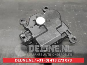 Mazda CX-3 Heater valve motor O698237 photo 2
