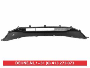 Suzuki Swift Front bumper O9990009647 photo 3