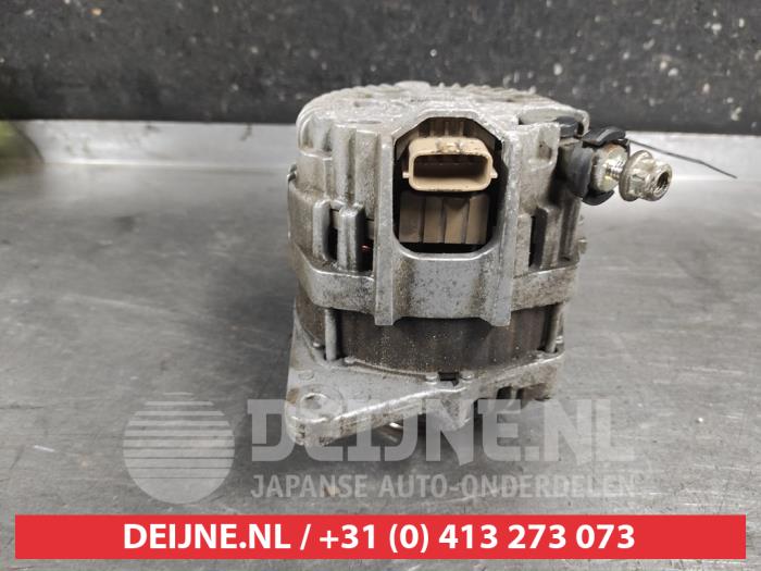 Gebruikte Dynamo Mitsubishi Colt (Z2/Z3) 1.3 16V Prijs € 25,00 Margeregeling aangeboden door V.Deijne Jap.Auto-onderdelen BV
